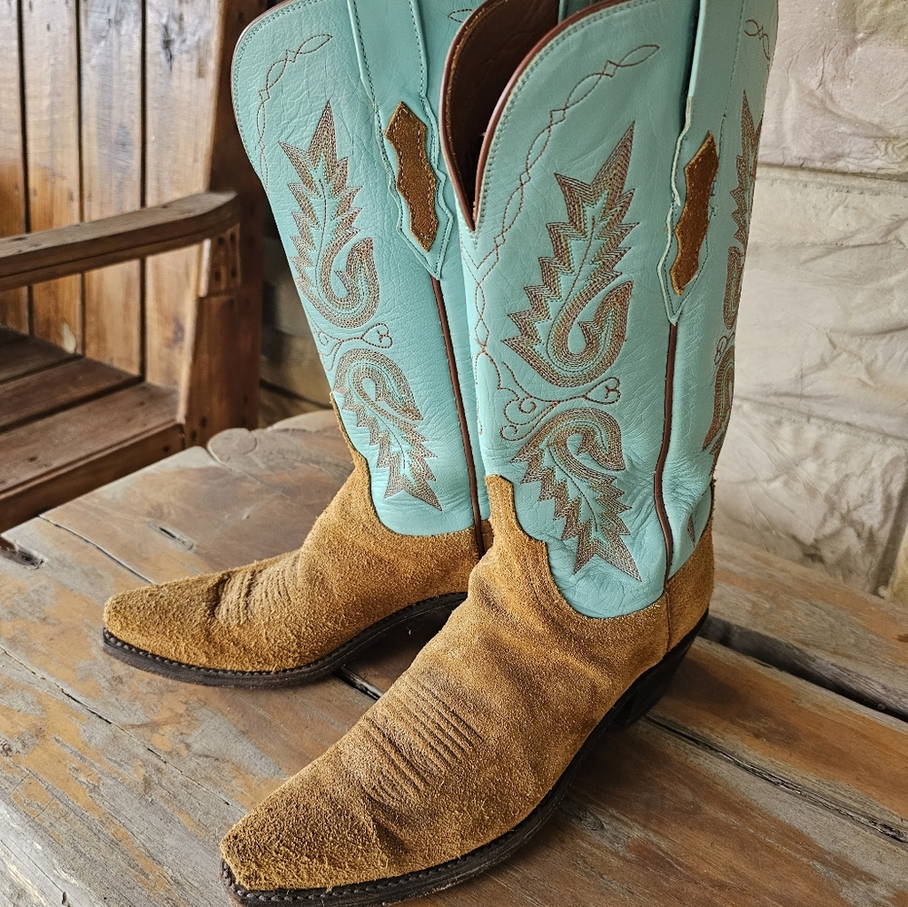 LUCCHESE roughout boots. Sz 8